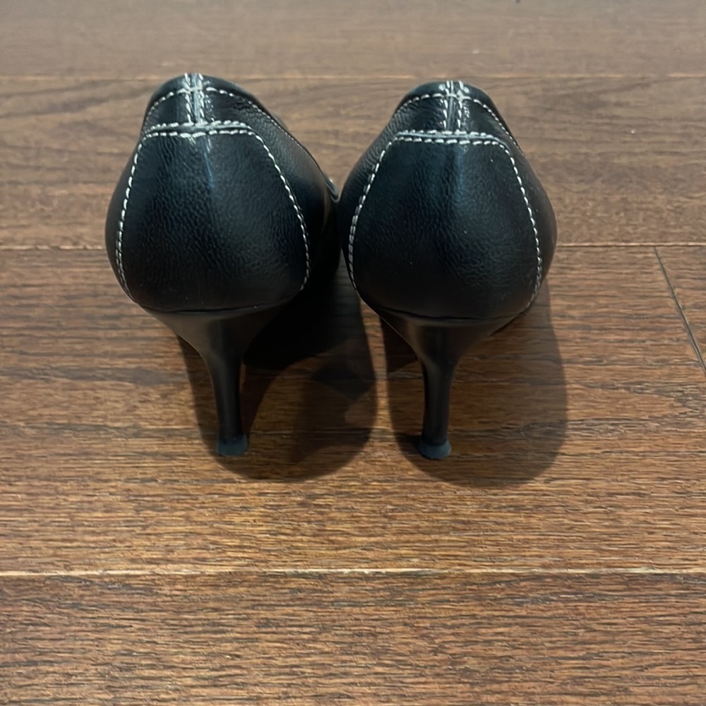 Tod’s Women’s Black Suede and Leather Pumps Size 10.5 - Picture 4 of 7